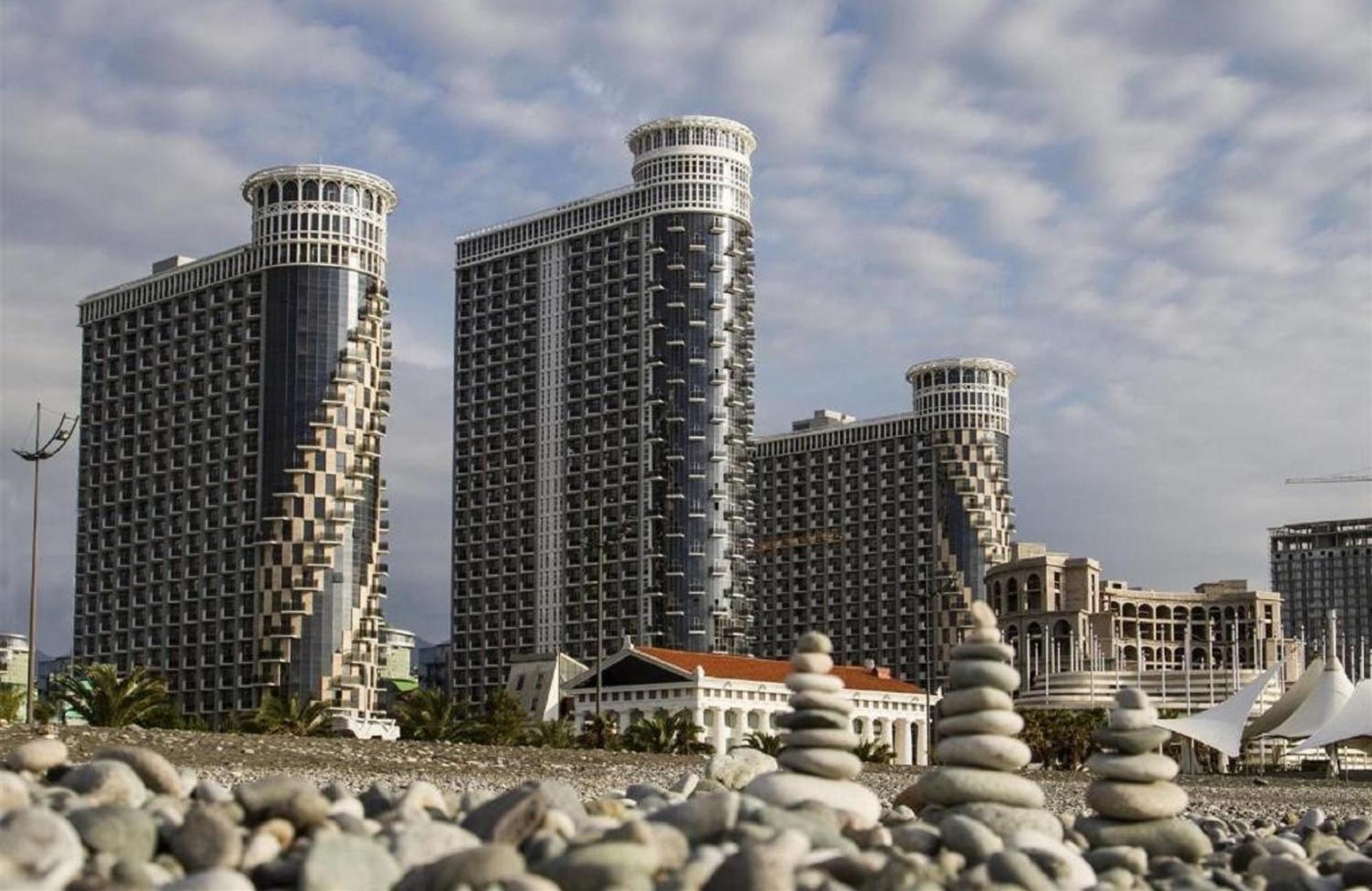 Apart Hotel Black Sea Towers Batumi Exterior photo